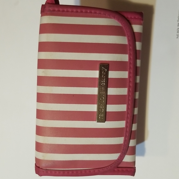 Tender love + carry pink and white striped makeup carrying case with mirror - Picture 1 of 5